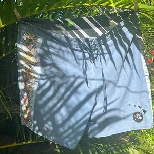 Men’s Slate Blue Retro Quicksilver Hawaii Highline Size 38 Boardshorts